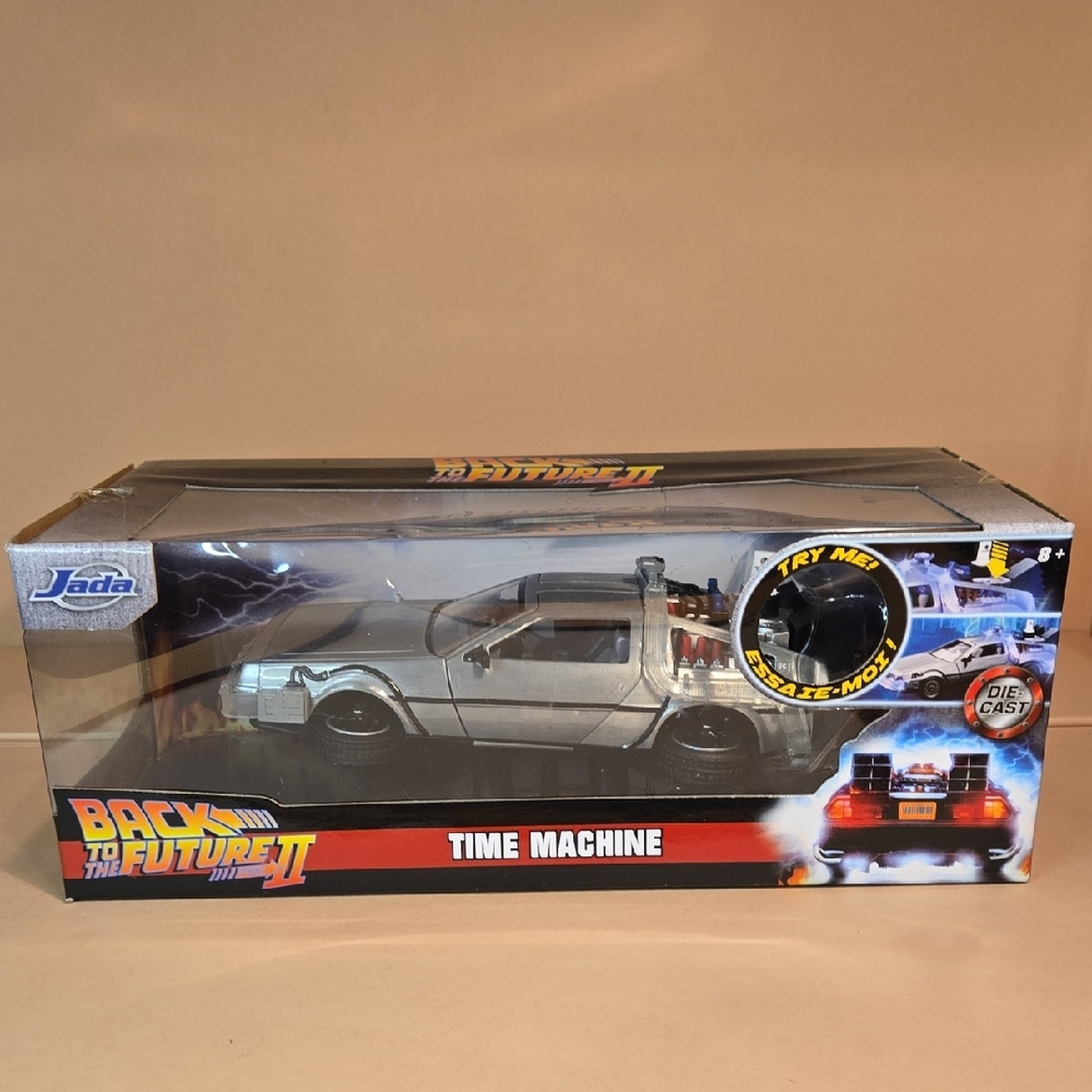 Jada 1/24 Scale 31468 Back To The Future Pt2 Delorean Time Machine